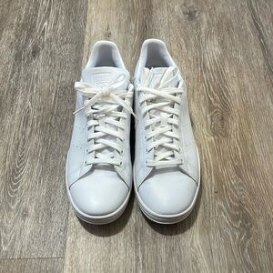 adidas ‘Stan smith’ shoes size 10. Worn once, like new.
